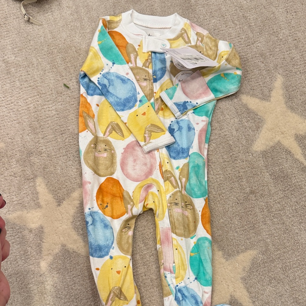 Burt’s bees baby Easter print pajamas size 0-3 months